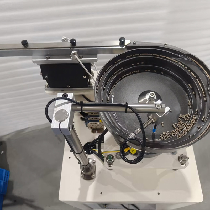 3、Vibratory Bowl Feeder-3C